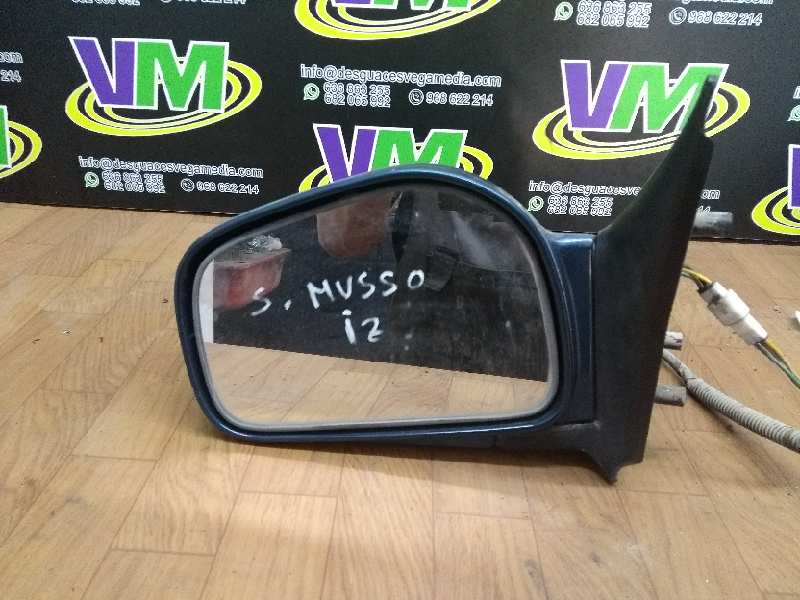 Retrovisor izquierdo