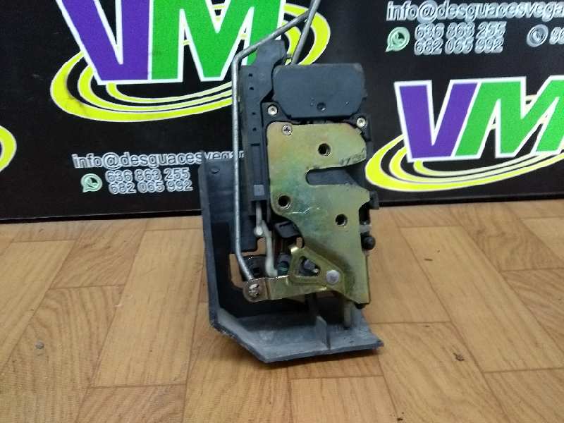 Cerradura puerta delantera izquierda