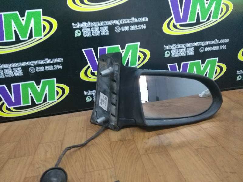 Retrovisor derecho
