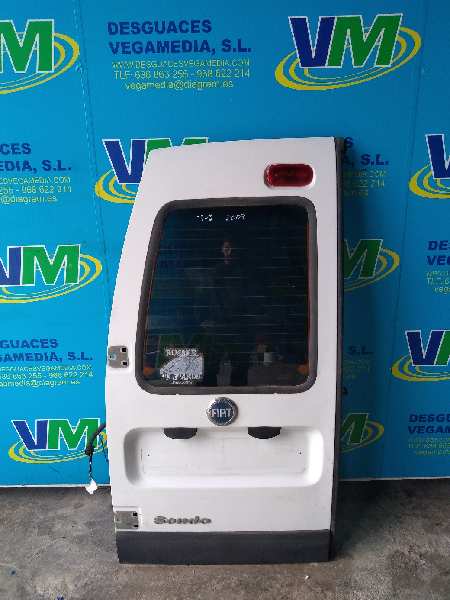Porta traseira esquerda, foto 1 de 1