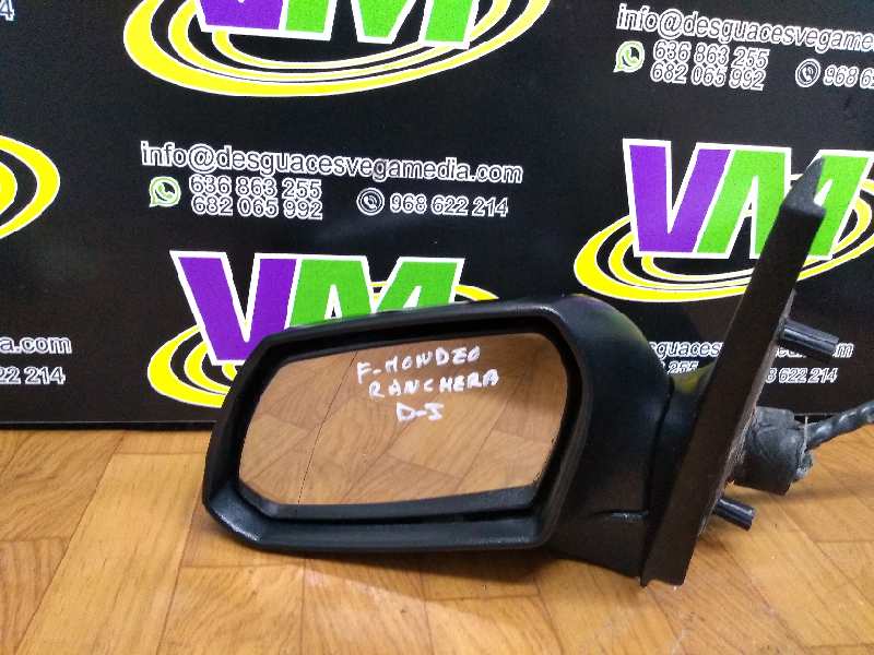 Retrovisor izquierdo