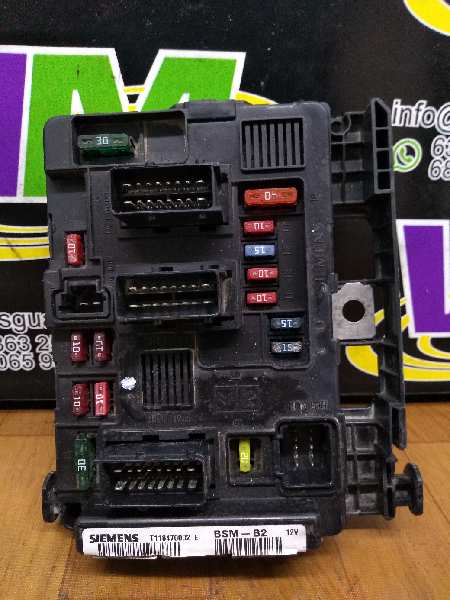 Caja reles / fusibles