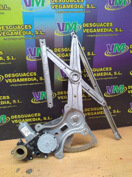 Elevalunas trasero derecho, foto 1 de 1