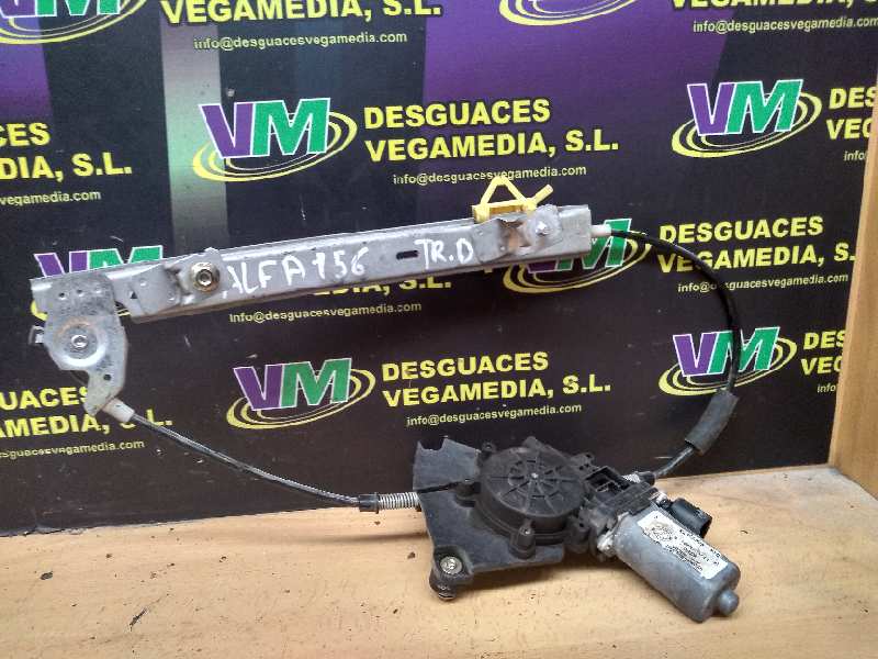 Elevalunas trasero derecho