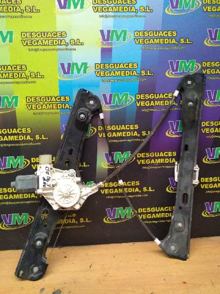 Elevalunas delantero derecho, foto 1 de 1