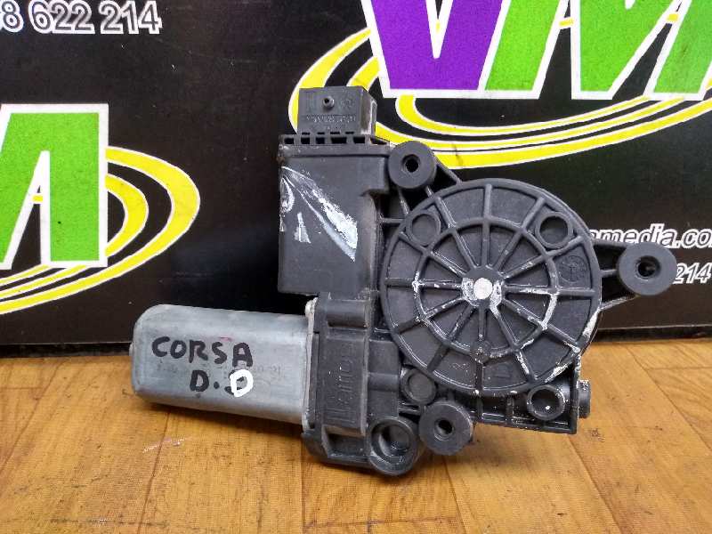 Motor elevalunas delantero derecho, foto 1 de 1