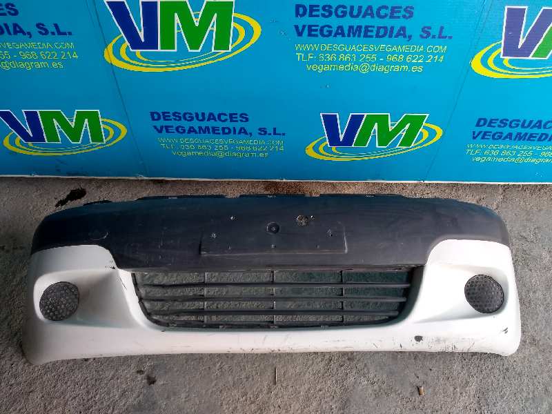 Paragolpes delantero