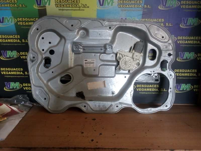 Elevalunas delantero izquierdo, foto 1 de 3