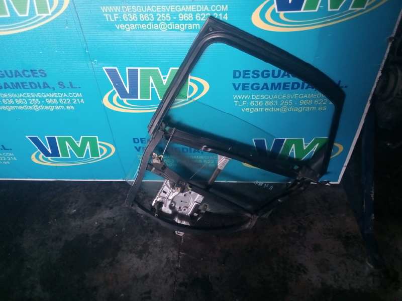 Elevalunas trasero derecho, foto 1 de 2