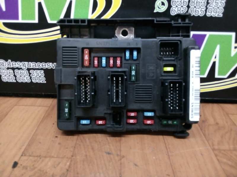 Caja reles / fusibles