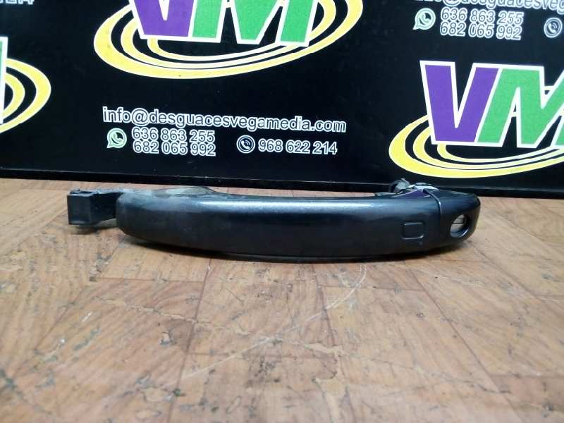 Maneta exterior delantera izquierda, foto 1 de 2