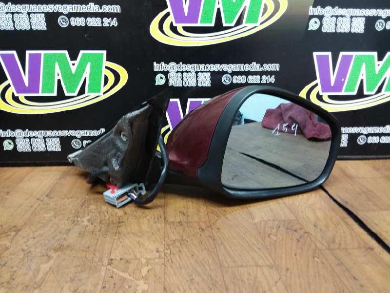 Retrovisor derecho, foto 1 de 2