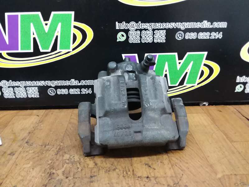 Rear left brake caliper, photo 1 of 3