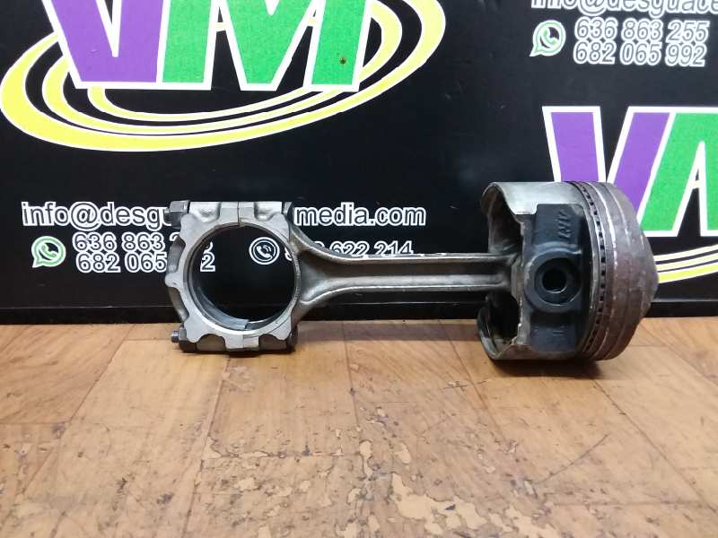 Piston, foto 1 de 3