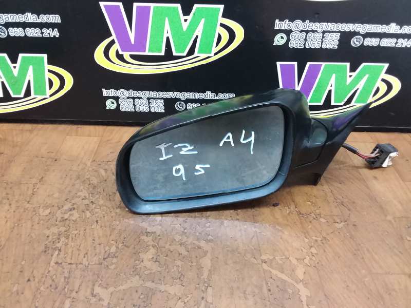 Retrovisor izquierdo