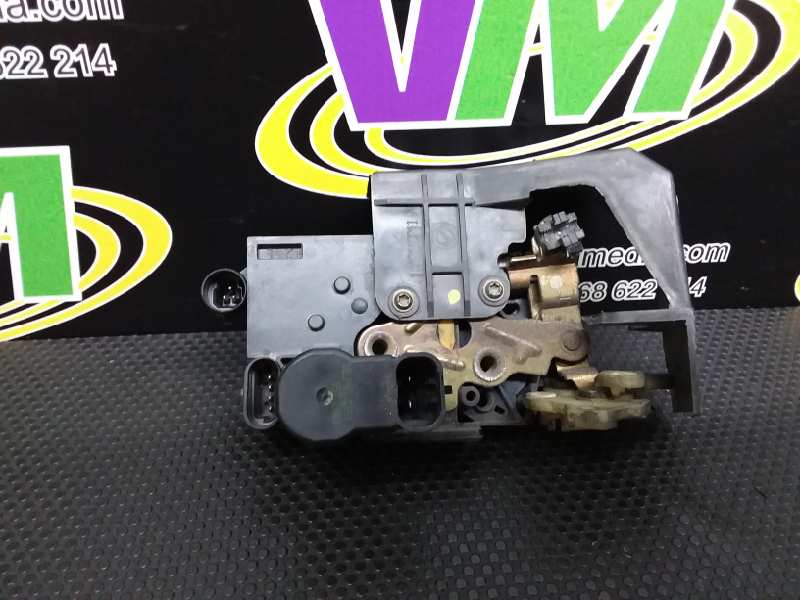 Cerradura puerta delantera izquierda