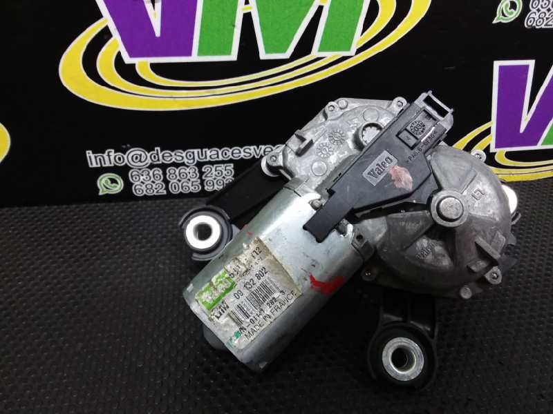 Motor limpia trasero