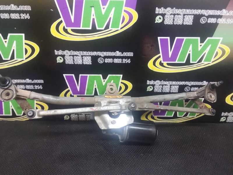 Motor limpia delantero