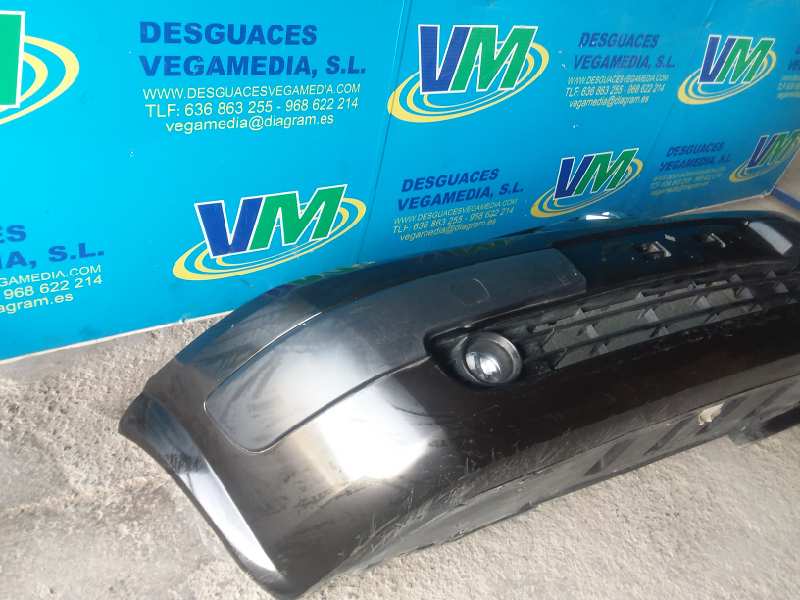 Paragolpes delantero, foto 1 de 5