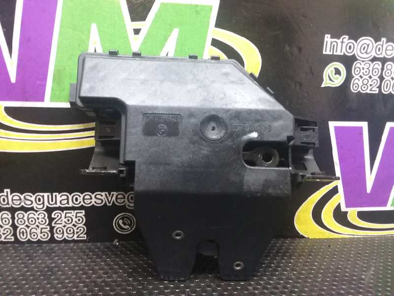 Boot / tailgate lock, photo 1 of 2