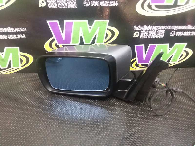 Retrovisor izquierdo