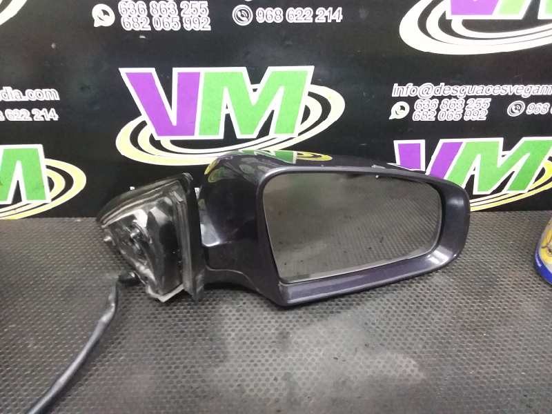 Retrovisor derecho