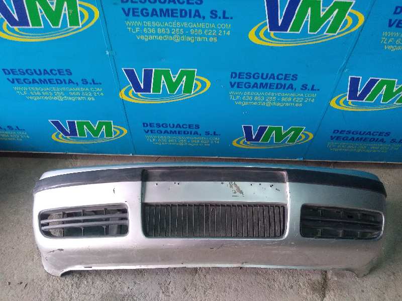 Paragolpes delantero