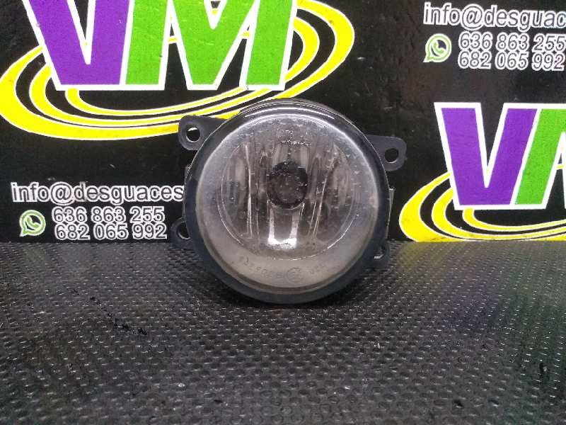 Faro antiniebla izquierdo