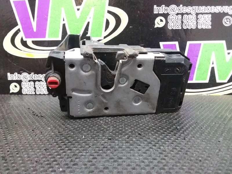 Cerradura puerta trasera derecha, foto 1 de 3