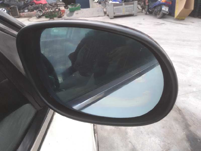 Retrovisor derecho, foto 1 de 12