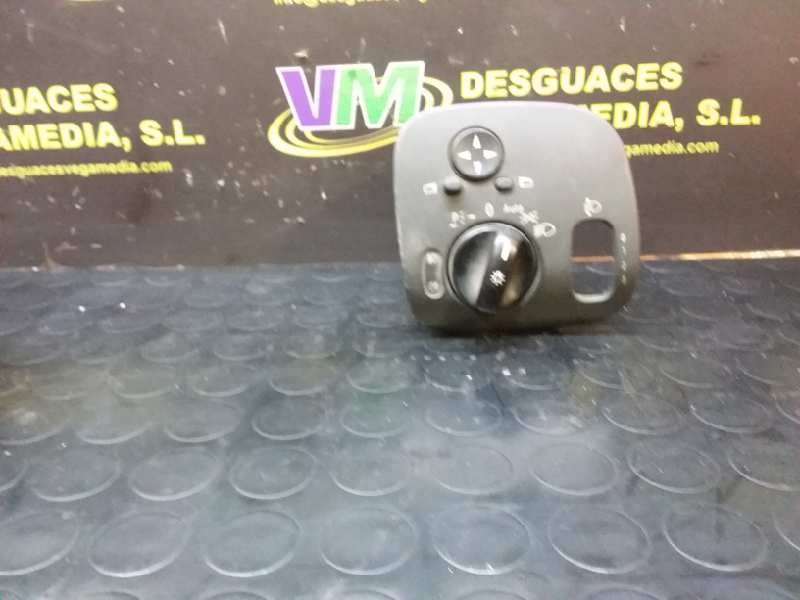 Comando luci, foto 1 di 3