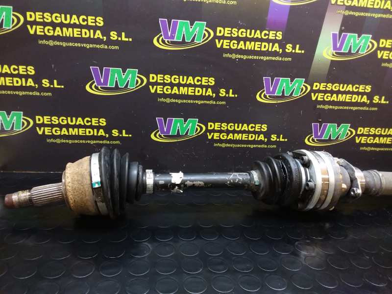 Transmision delantera derecha