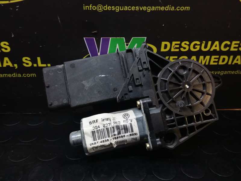 Front right window regulator motor, photo 1 of 2