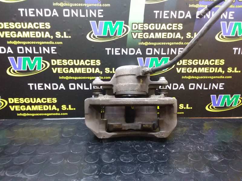 Pinza de freno delantera izquierda