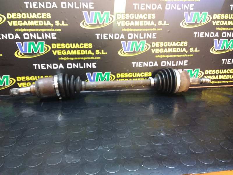 Transmision delantera izquierda