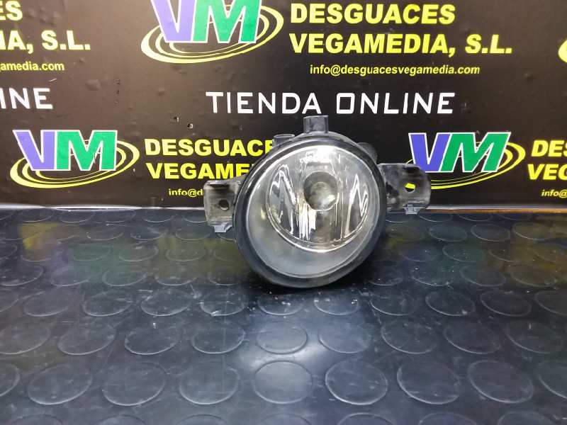 Faro antiniebla derecho