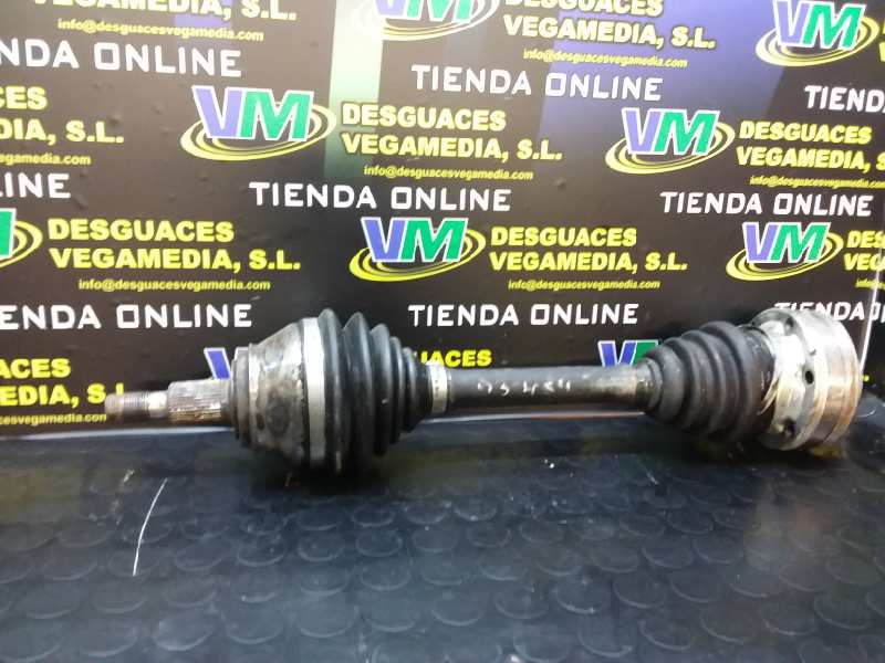 Transmision delantera izquierda