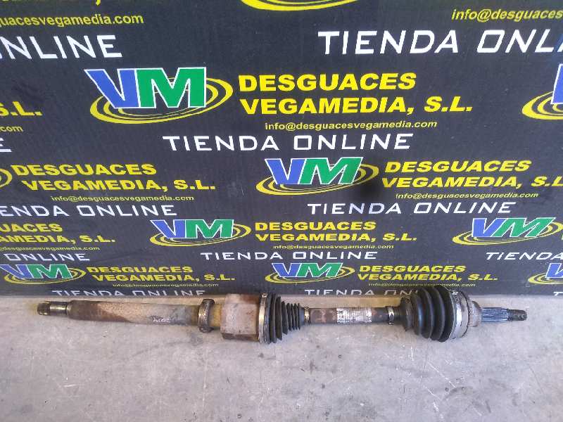 Transmision delantera derecha, foto 1 de 3