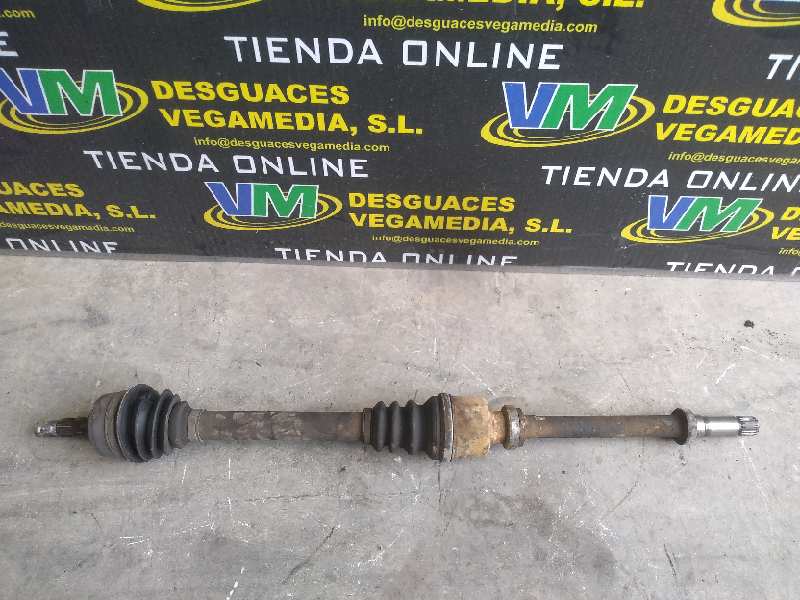 Transmision delantera derecha