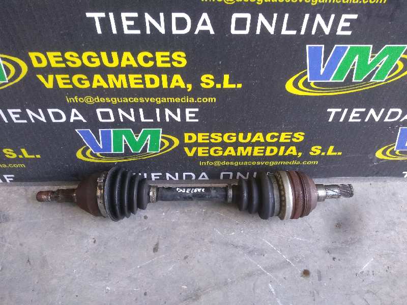 Transmision delantera izquierda, foto 1 de 3