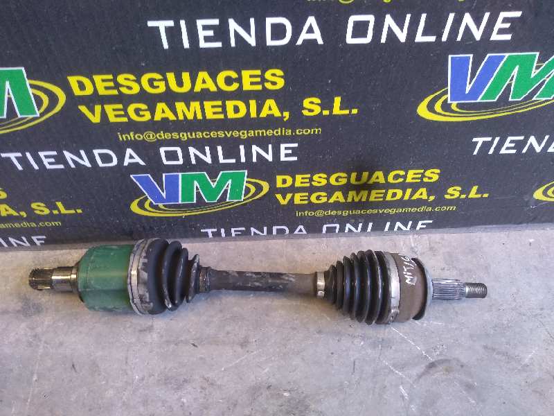 Transmision delantera izquierda, foto 1 de 3