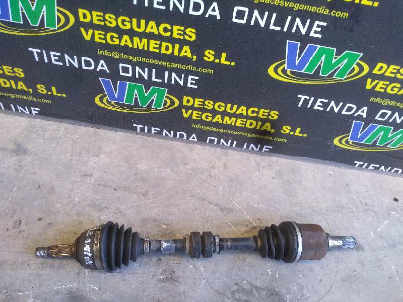 Transmision delantera izquierda, foto 1 de 3