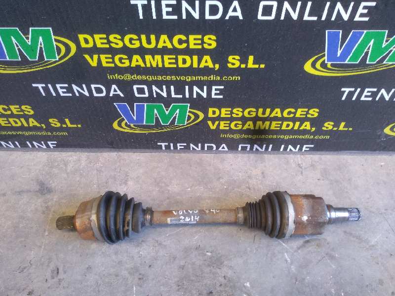 Transmision delantera izquierda