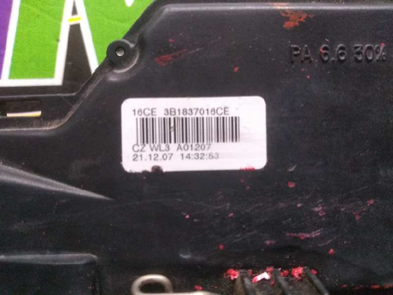 Cerradura puerta delantera derecha