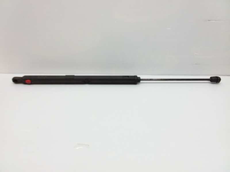 Boot / tailgate struts, photo 1 of 1