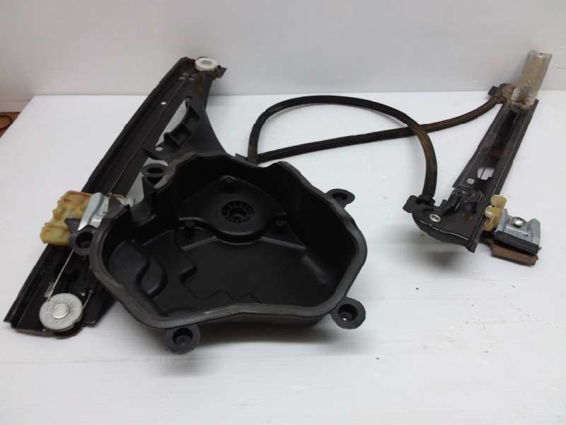 Front left window regulator, photo 1 of 3