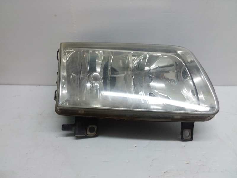 Farol direito, foto 1 de 5
