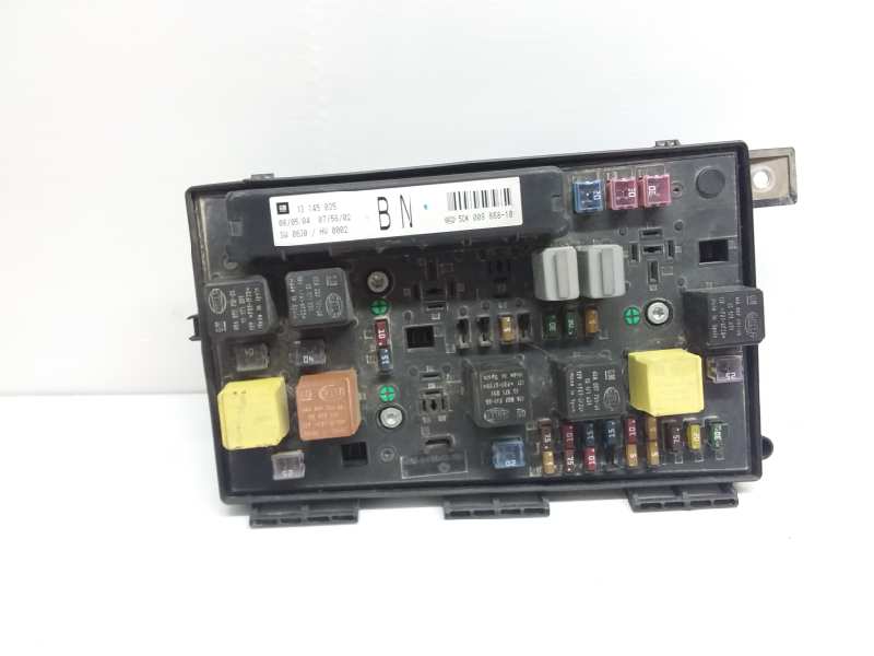 Caja reles / fusibles