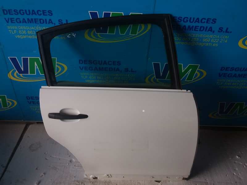 Puerta trasera derecha, foto 1 de 3