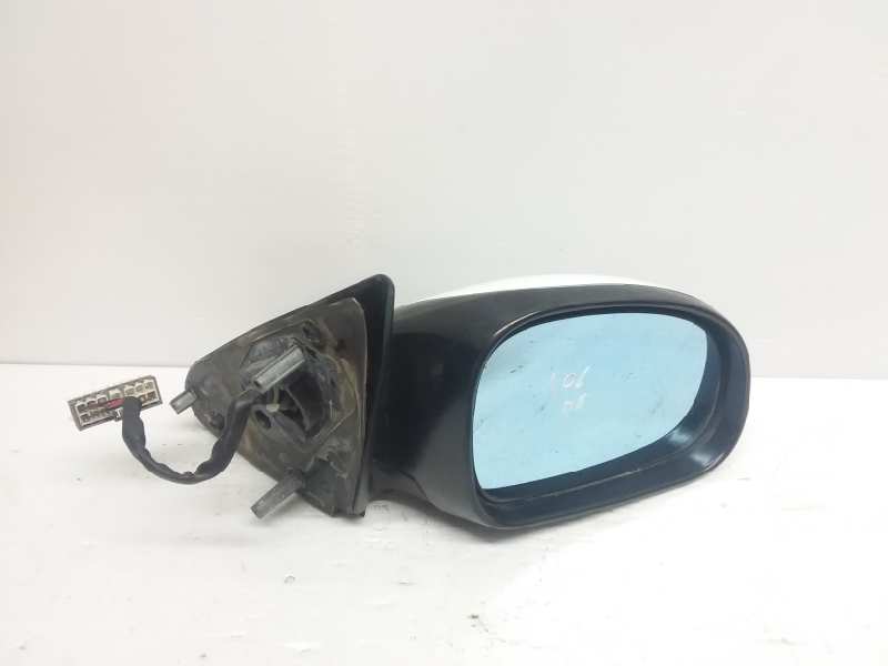 Retrovisor derecho